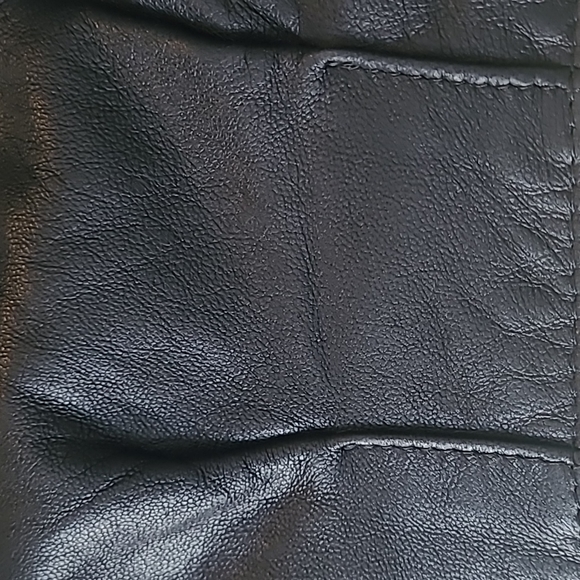 Gorgeous Begedor Italia Women's Leather Jacket - Picture 12 of 15